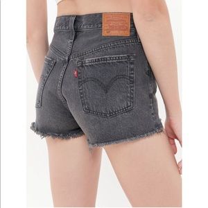 Levi’s 501 mid rise cutoff shorts size 29 washed black